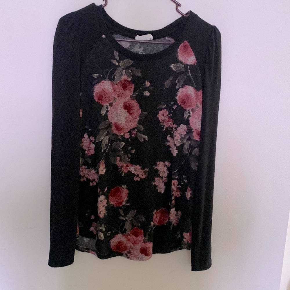 Woman’s sweater. 24/7 Maurice’s. Size XSmall - Picture 1 of 2